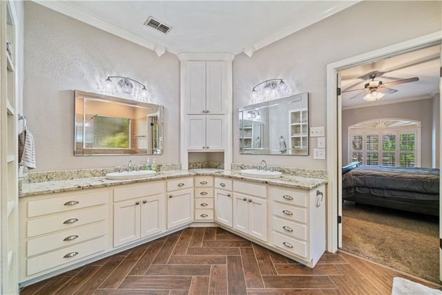 7602 Dijon Lake Dr, Corpus Christi, TX 78413