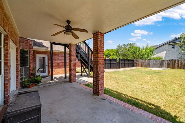 7602 Dijon Lake Dr, Corpus Christi, TX 78413