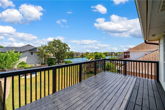 7602 Dijon Lake Dr, Corpus Christi, TX 78413