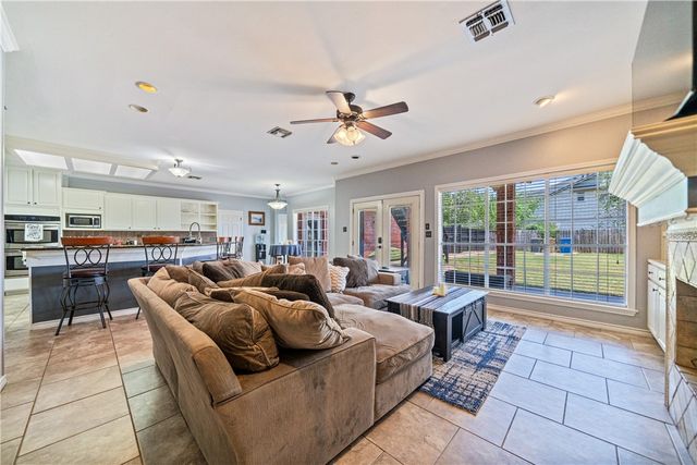 7602 Dijon Lake Dr, Corpus Christi, TX 78413