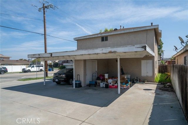 10861 Walnut Street, Los Alamitos, CA 90720