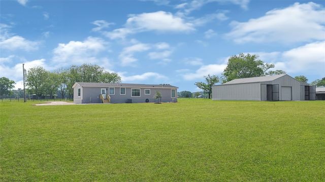 2564 County Road 2274, Cleveland, TX 77327