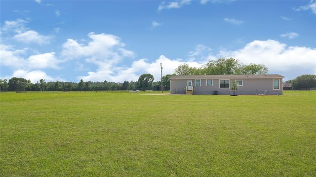 2564 County Road 2274, Cleveland, TX 77327