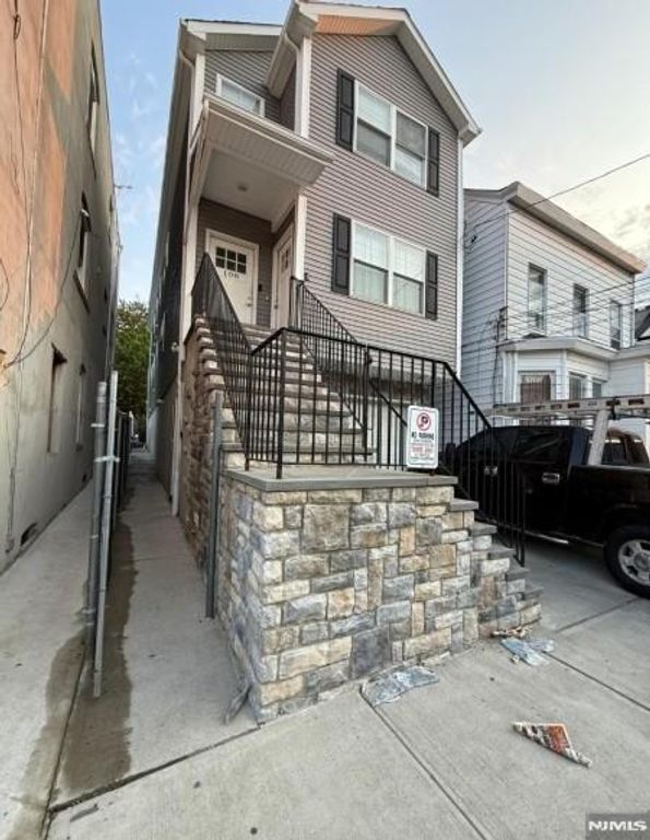 108 4th Avenue 1, Paterson, NJ 07524