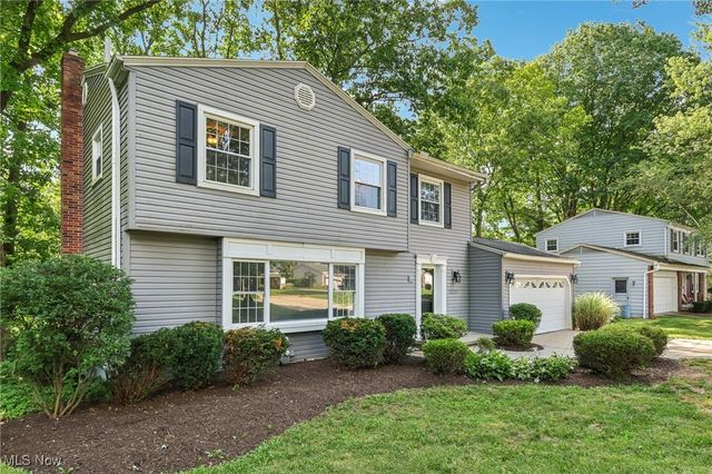 2331 Woodpark Road, Fairlawn, OH 44333