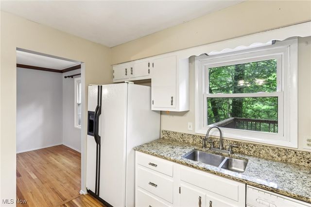 2331 Woodpark Road, Fairlawn, OH 44333