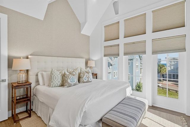 261 Bent Grass Dr, Port Aransas, TX 78373