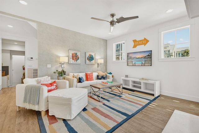 261 Bent Grass Dr, Port Aransas, TX 78373