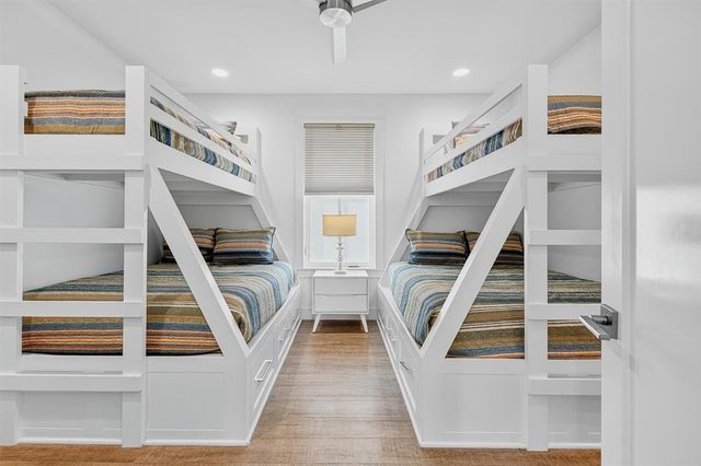 261 Bent Grass Dr, Port Aransas, TX 78373