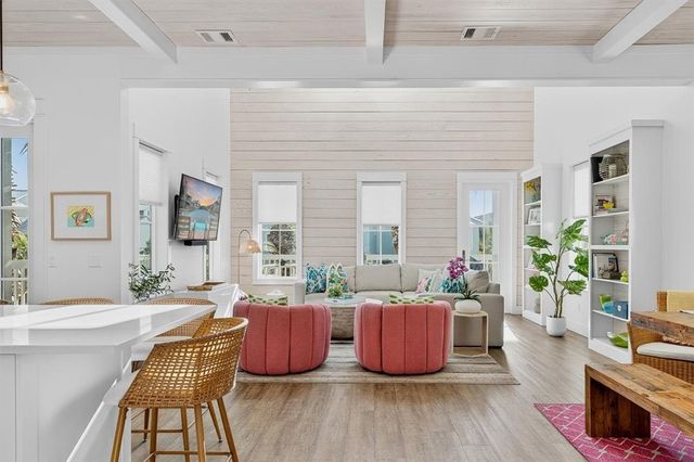 261 Bent Grass Dr, Port Aransas, TX 78373