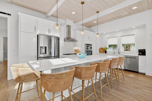 261 Bent Grass Dr, Port Aransas, TX 78373