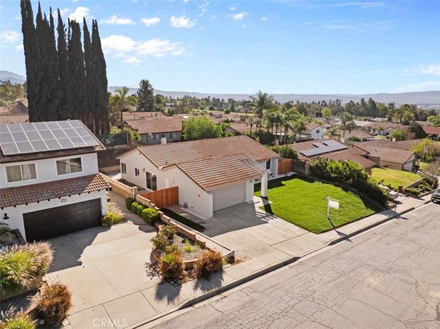 2905 Overland Court, Highland, CA 92346