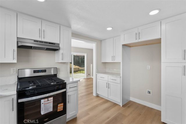 2905 Overland Court, Highland, CA 92346