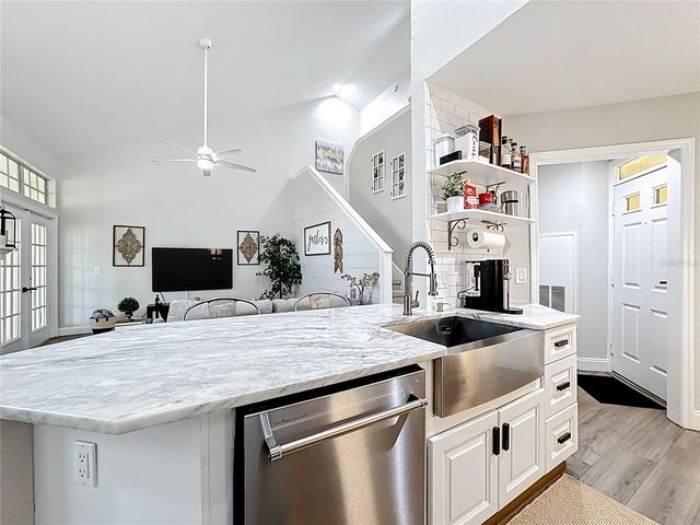 1520 FARRINDON CIRCLE, Lake Mary, FL 32746