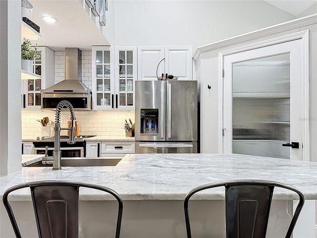 1520 FARRINDON CIRCLE, Lake Mary, FL 32746