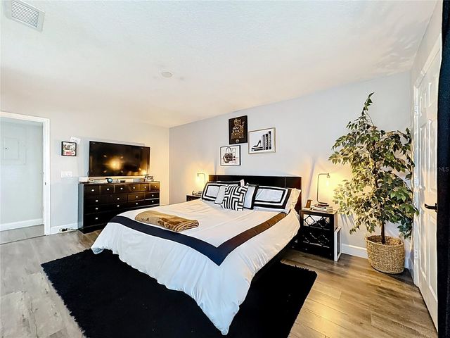 1520 FARRINDON CIRCLE, Lake Mary, FL 32746