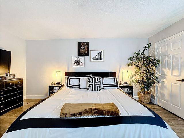 1520 FARRINDON CIRCLE, Lake Mary, FL 32746