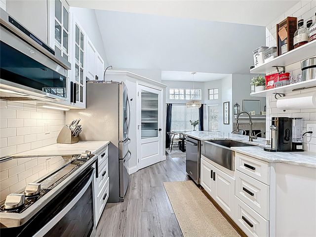 1520 FARRINDON CIRCLE, Lake Mary, FL 32746