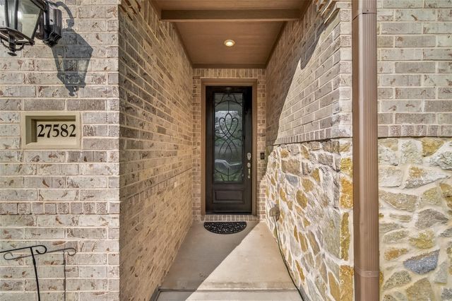 27582 Vivace Drive, Spring, TX 77386