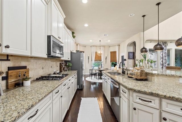 51 Tioga Place, Tomball, TX 77375