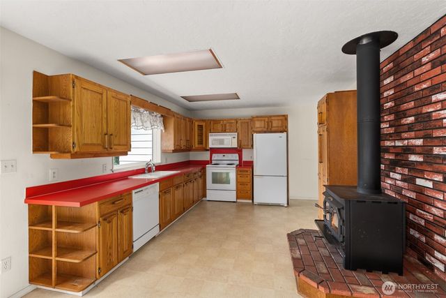 932 Minnesota Street, South Bend, WA 98586