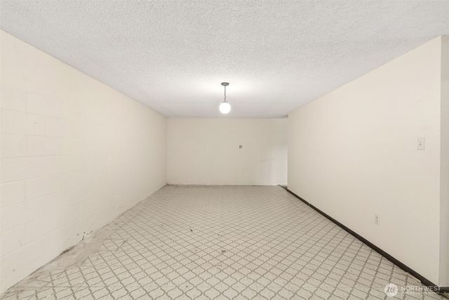 932 Minnesota Street, South Bend, WA 98586