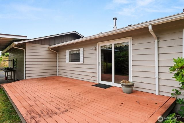 932 Minnesota Street, South Bend, WA 98586