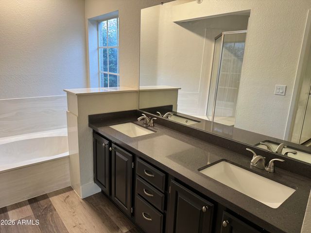 11840 N 40TH Way, Phoenix, AZ 85028