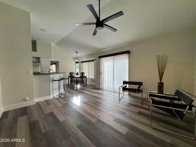 11840 N 40TH Way, Phoenix, AZ 85028