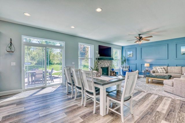 7803 Greenhaven TERRACE, Waterford, WI 53185