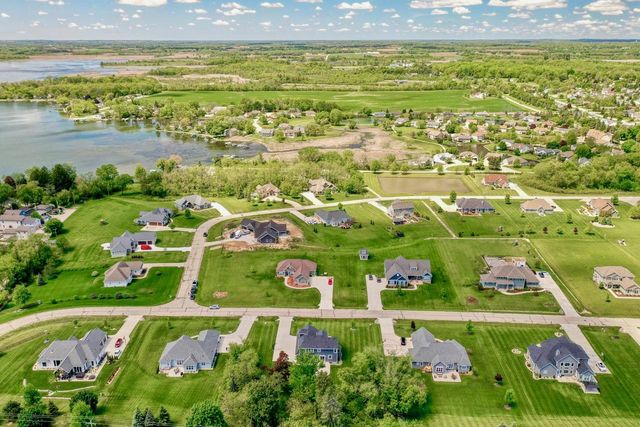 7803 Greenhaven TERRACE, Waterford, WI 53185