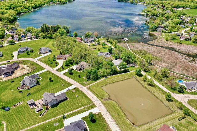 7803 Greenhaven TERRACE, Waterford, WI 53185