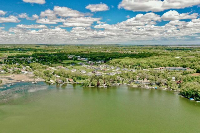 7803 Greenhaven TERRACE, Waterford, WI 53185