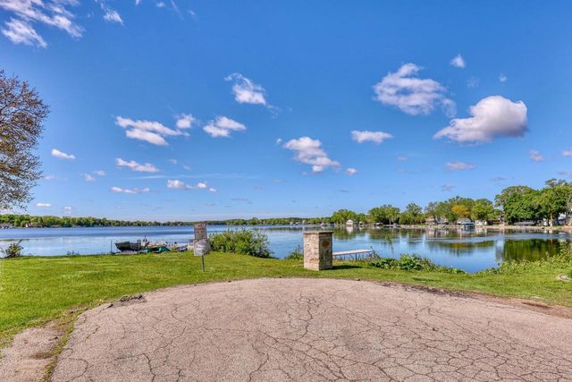 7803 Greenhaven TERRACE, Waterford, WI 53185