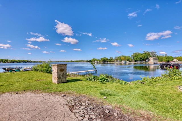 7803 Greenhaven TERRACE, Waterford, WI 53185