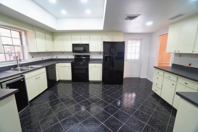 16 GOLF VIEW DRIVE, Englewood, FL 34223