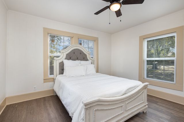 2504 W 8th Avenue, Corsicana, TX 75110