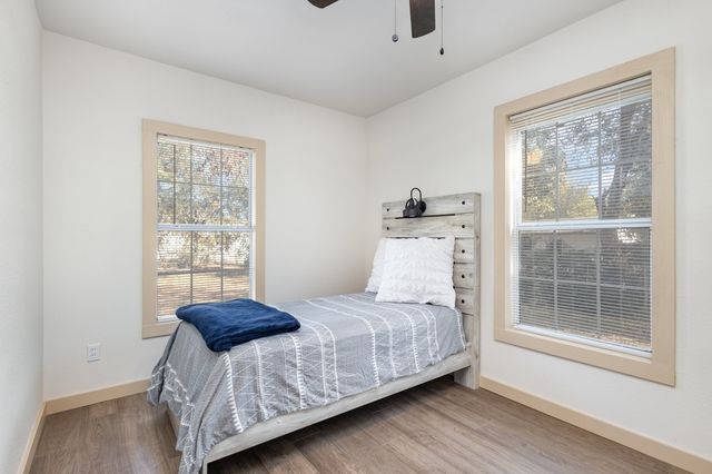 2504 W 8th Avenue, Corsicana, TX 75110