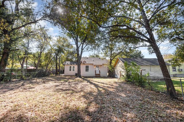 2504 W 8th Avenue, Corsicana, TX 75110