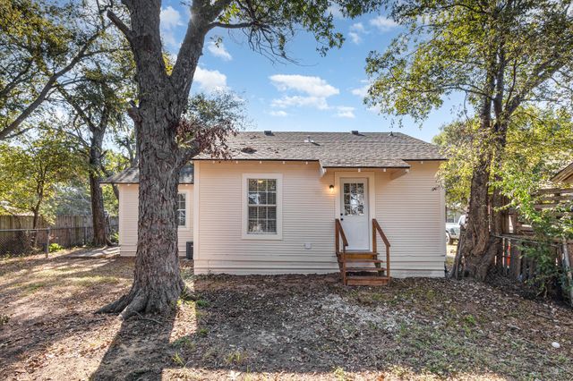 2504 W 8th Avenue, Corsicana, TX 75110