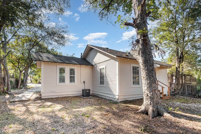 2504 W 8th Avenue, Corsicana, TX 75110