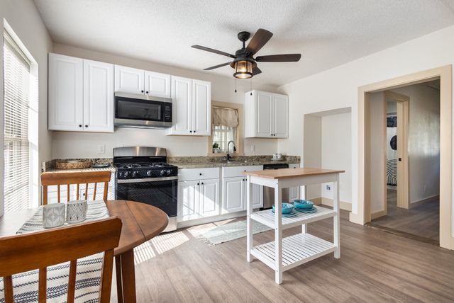 2504 W 8th Avenue, Corsicana, TX 75110