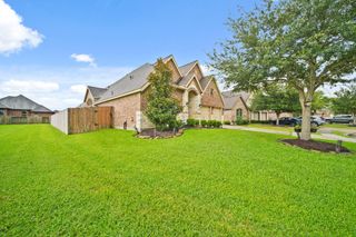 1303 Paradise Creek Lane, Rosenberg, TX 77471