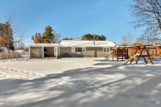 7 Northup Drive, Queensbury, NY 12804