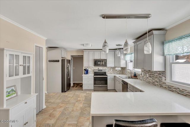 7 Northup Drive, Queensbury, NY 12804