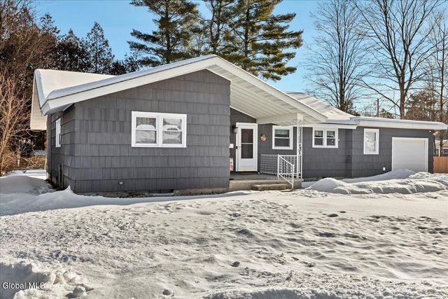 7 Northup Drive, Queensbury, NY 12804