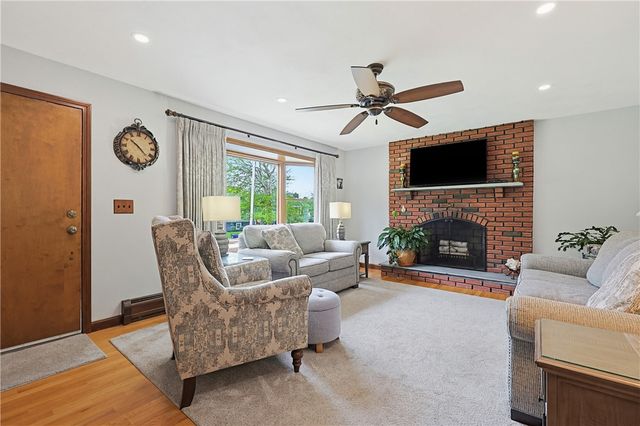 3 King Street, Bristol, RI 02809