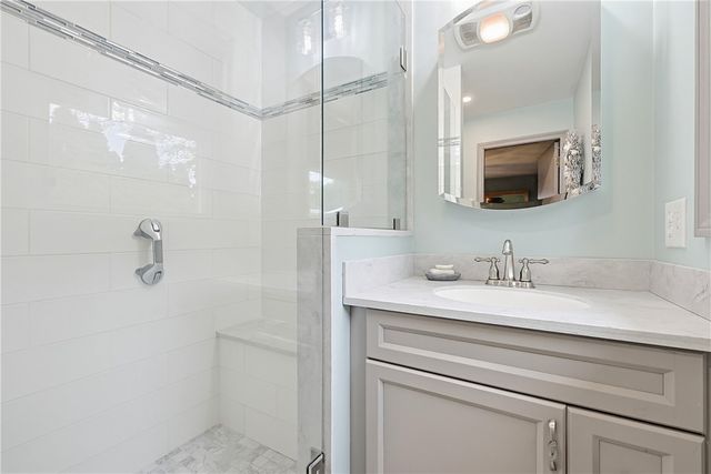 3 King Street, Bristol, RI 02809
