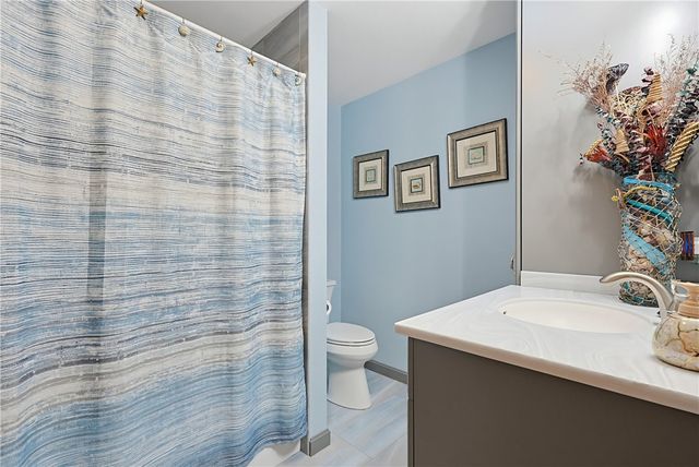 3 King Street, Bristol, RI 02809