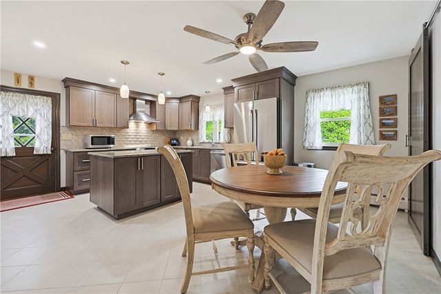 3 King Street, Bristol, RI 02809